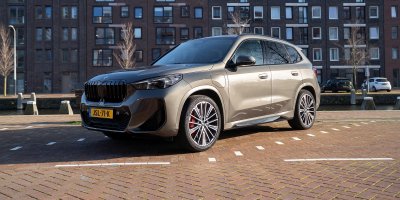 Compacte veelzijdigheid: BMW X1 en BMW iX1